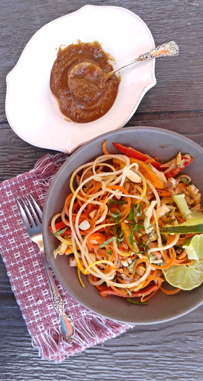 Asian zucchini noodle salad with spicy dressing