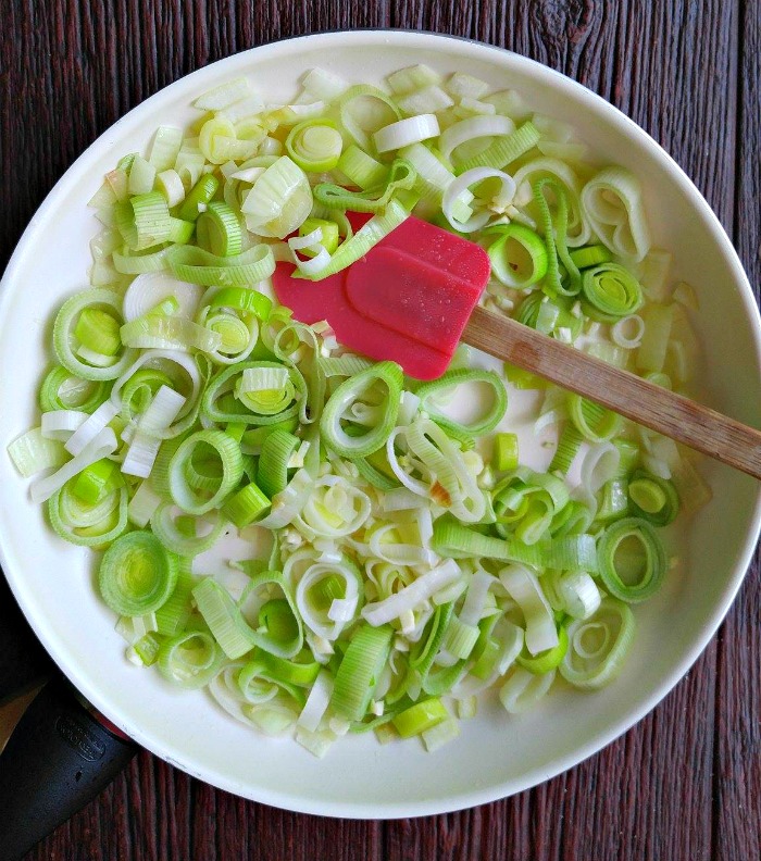Cooking onions and leeks