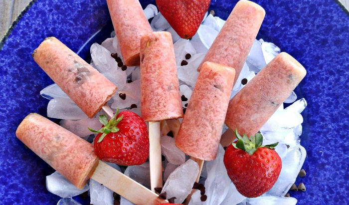 Close up of my strawberry chocolate popsicles