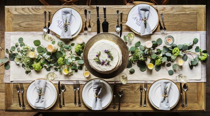 Natural tablescape