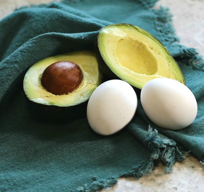 Avocados and eggs are a good source of healthy fats