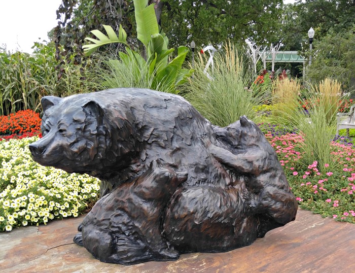 Bear Stature called Mother's Day Bear Statue at Wellfield Botanic Gardens