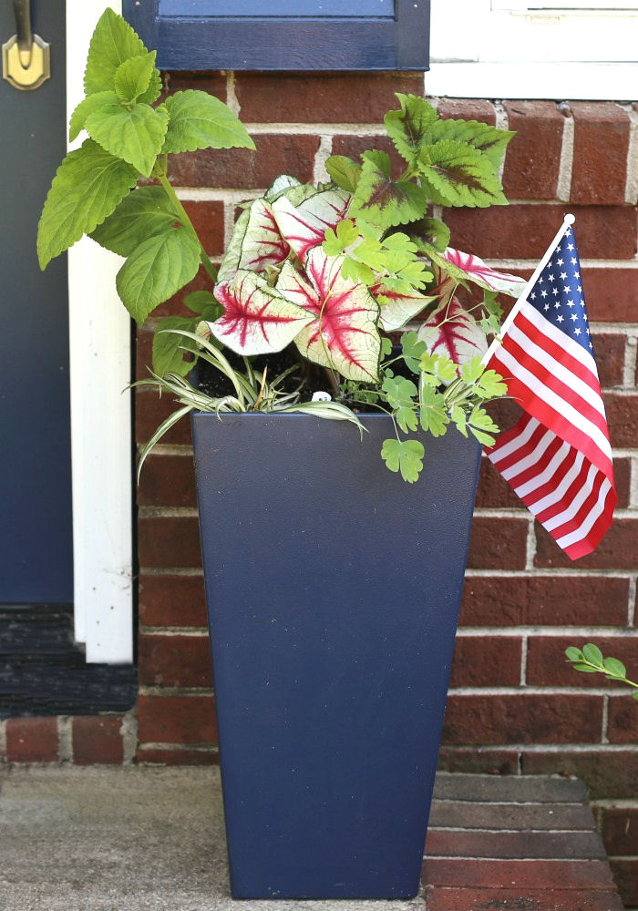 Patriotic flag planter