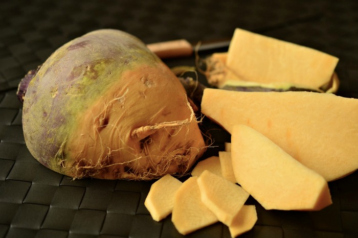 A rutabaga has a sweeter taste than a turnip does