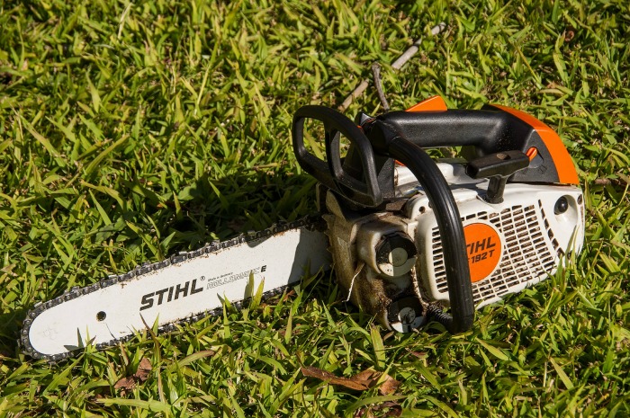 Chainsaws