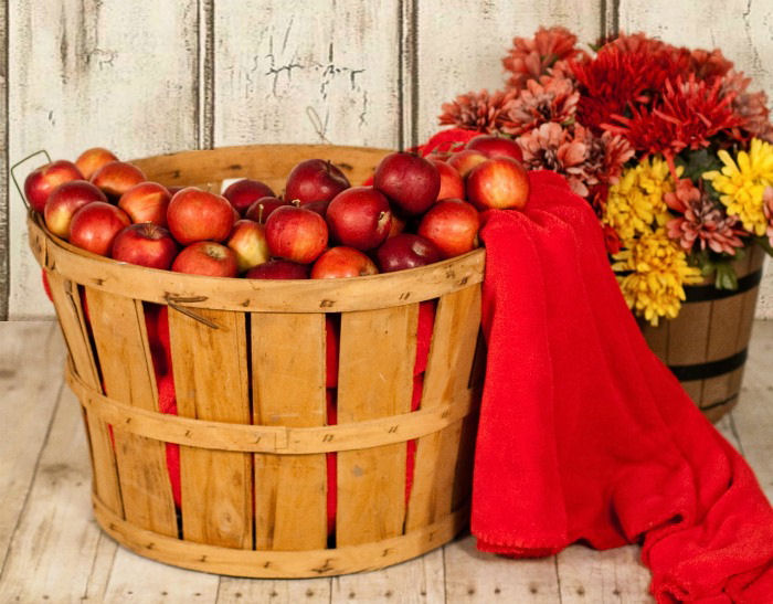 Apple basket decorations for fall