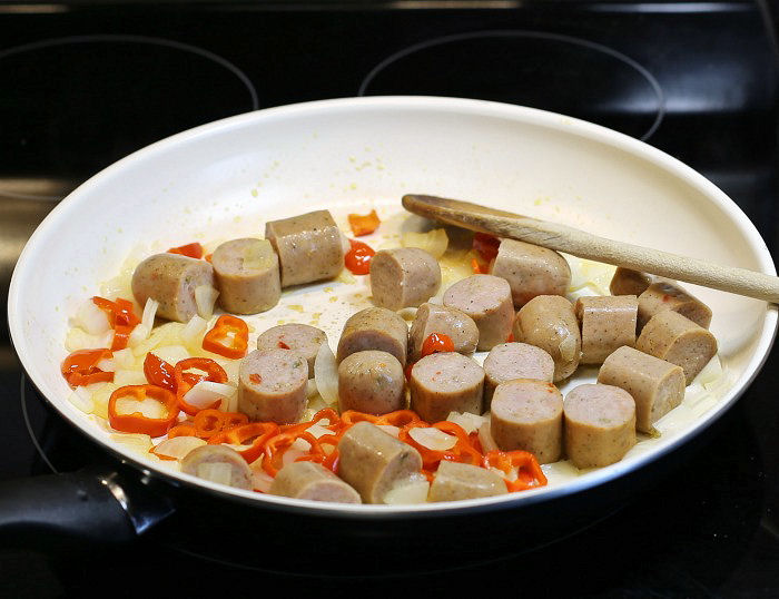sausages with onions and peppers