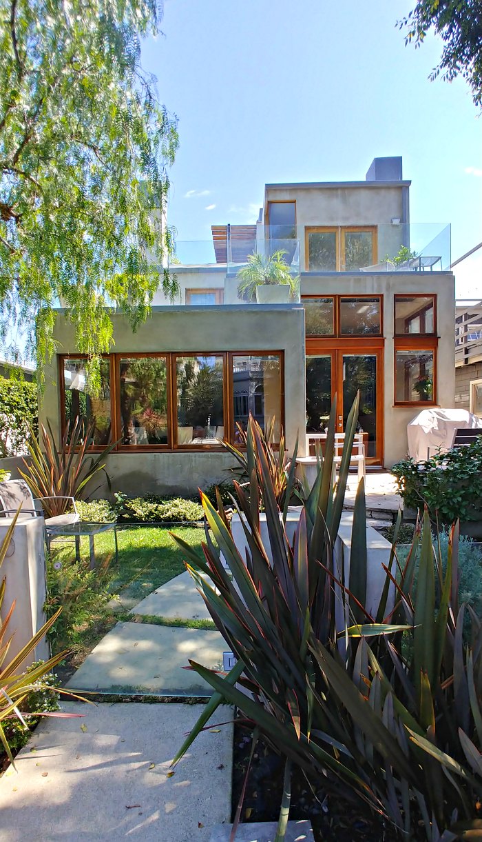 Modern home on the Venice Canal District