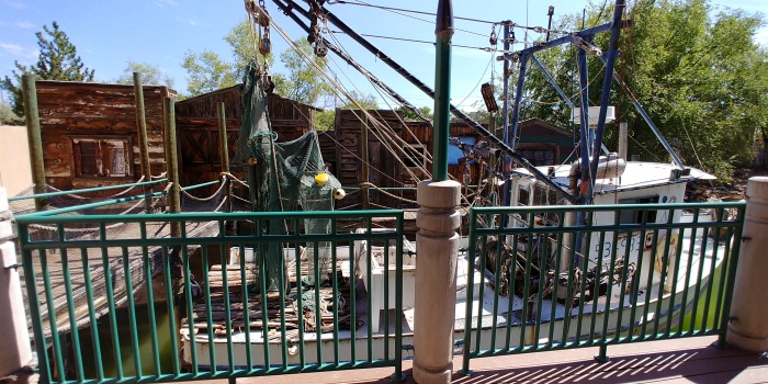 shipwreck at the Aquarium in Albuquerque