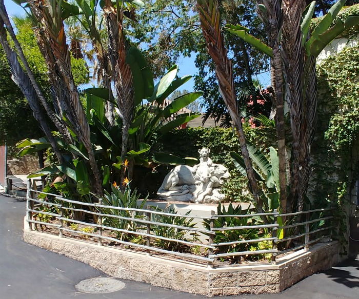 Los Angeles Zoo exhibit