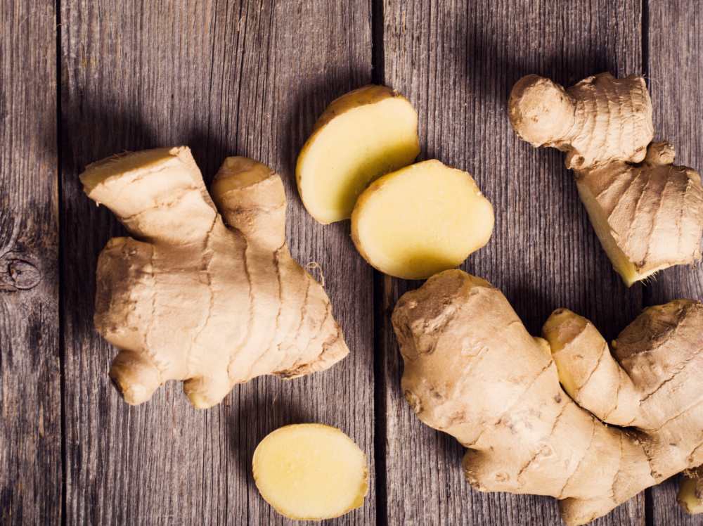 Cut pieces of gingerroot.