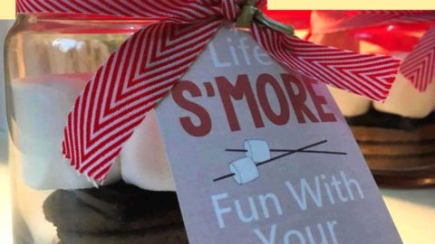S’more in a Jar Party Favor – Recipe in a Jar Gifts – Free Label